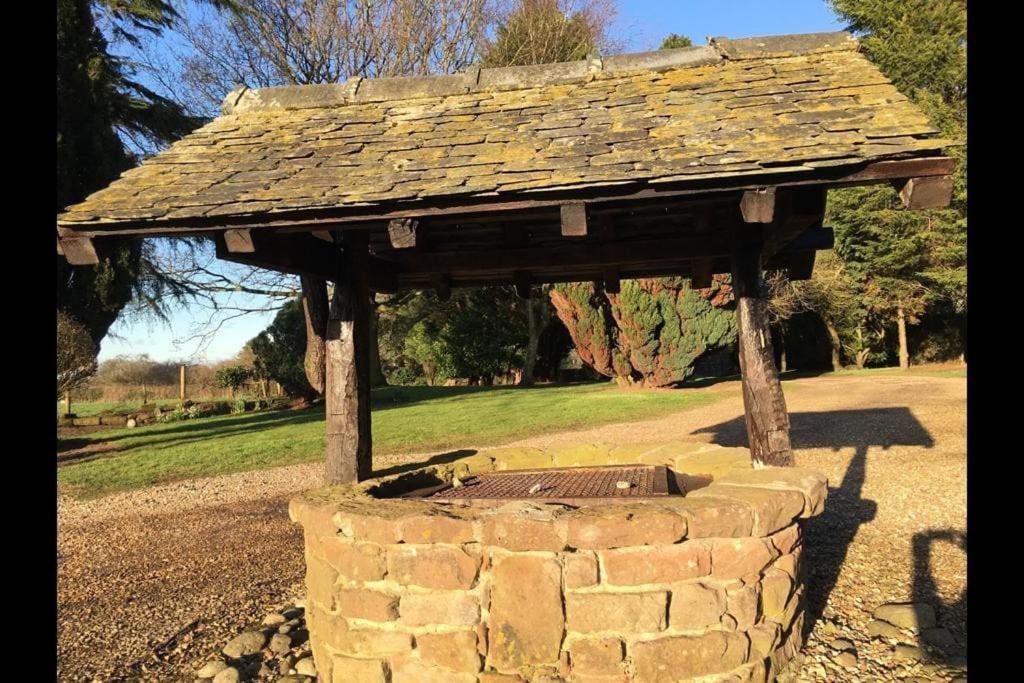 Brownhills Villa Eaton  Екстериор снимка