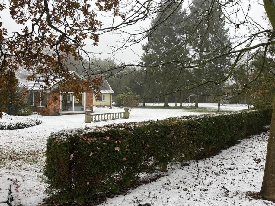 Brownhills Villa Eaton  Екстериор снимка
