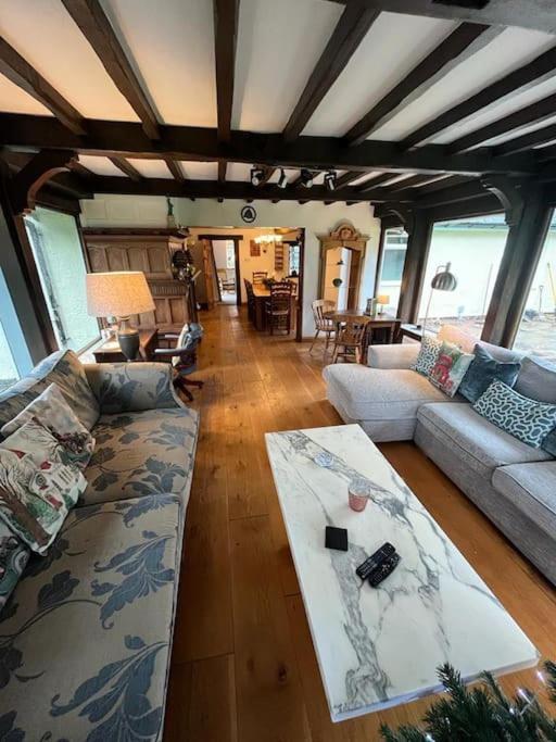 Brownhills Villa Eaton  Екстериор снимка