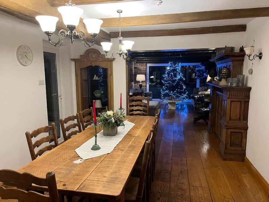 Brownhills Villa Eaton  Екстериор снимка
